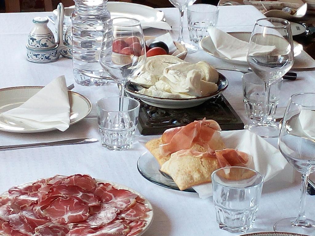 Podere Schioppello Casale Con Appartamenti Privati Cibottola 외부 사진